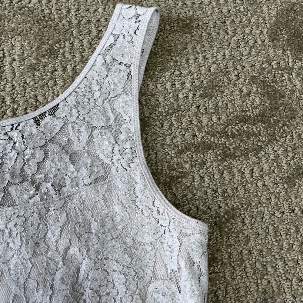 NWOT Women's Gilly Hicks Floral Lace Embellished Tank Top size Small - Picture 3 of 8